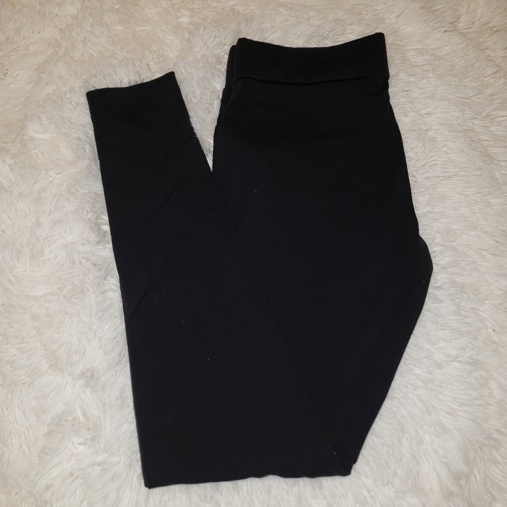 Thick leggings in great condition